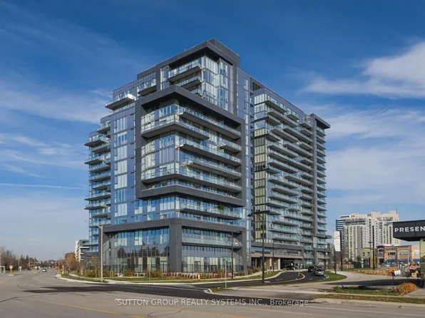 10 Gatineau Dr #204, Vaughan, ON L4J 0L2