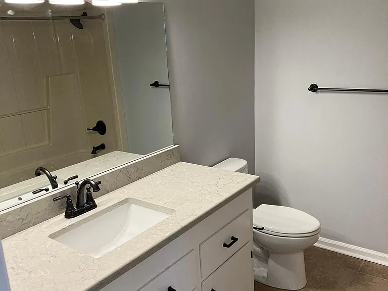 108 Ayries Dr — Photo 6