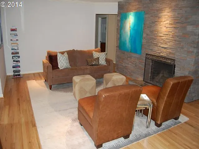 Spacious SW Portland Home — Photo 2