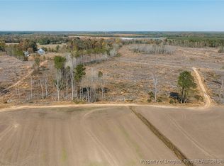 7 Barnesville Church Rd, Orrum, NC 28369