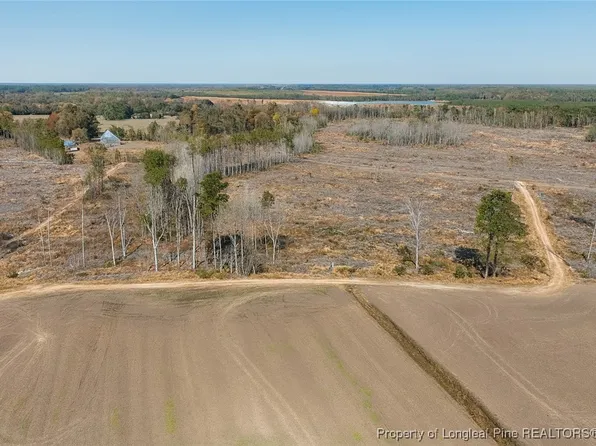 7 Barnesville Church Rd, Orrum, NC 28369