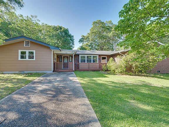 4th image of 475 Wedgewood Dr