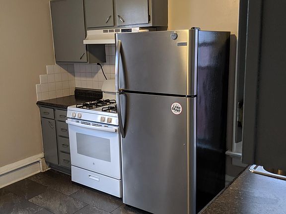 3rd image of 239 Chittenden Ave
