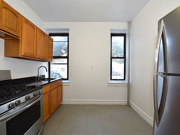 2nd image of 3420 32nd St APT 1J