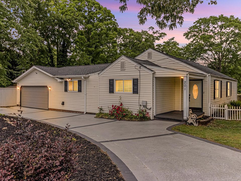 1st image of 201 S Pliney Cir