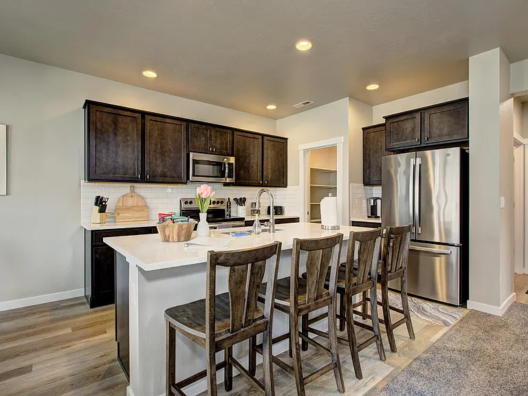 254 S Riggs Spring Ave — Photo 17