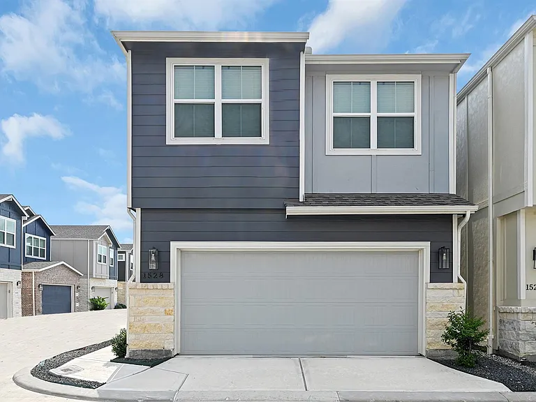 1528 Lakeline Oak Dr — Photo 1