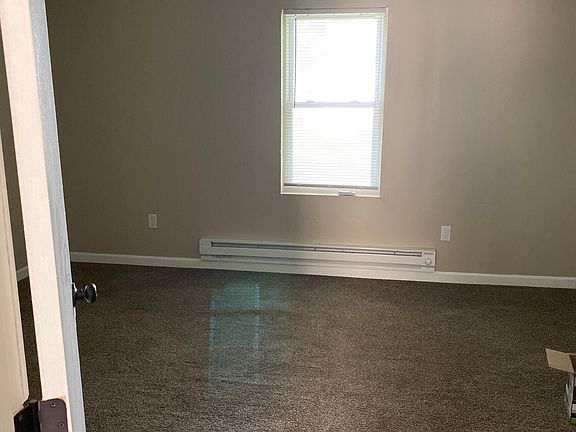 4th image of 321 W 3rd St #1