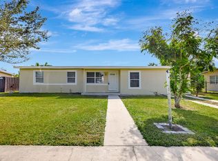 160 Princess Dr, Port Saint Lucie, FL 34952
