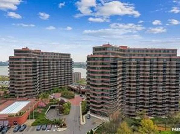 100 Carlyle #16-J/K, Cliffside Park, NJ 07010