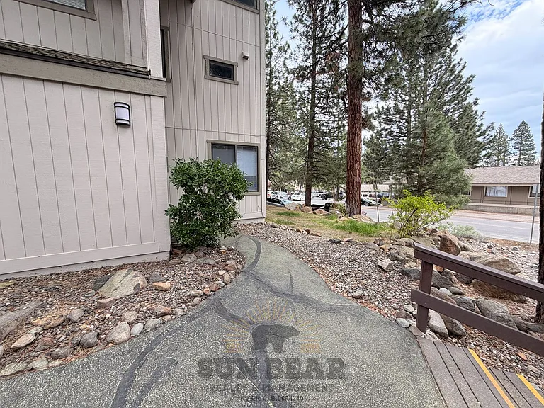 770 Southwood Blvd #8 — Photo 16