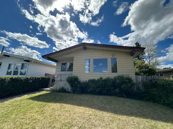5406 E 54th St, Ponoka, AB T4J 1L9