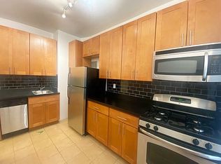 304 W 14th St APT 1A, New York, NY 10014