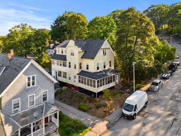 95 Green Hill Pkwy #2, Worcester, MA 01605