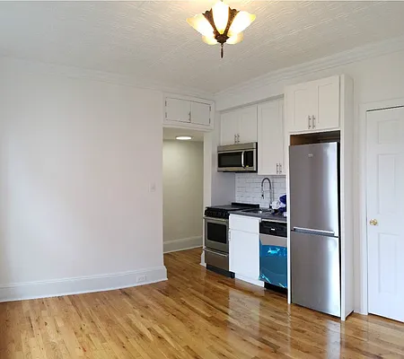 Rented by Keller Williams NYC | media 31