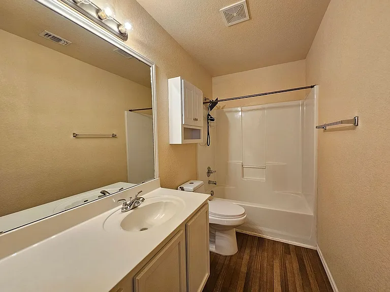5108 Screaming Eagle Cir — Photo 24