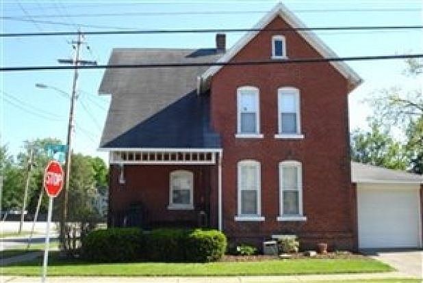 1st image of 301 S Walnut St