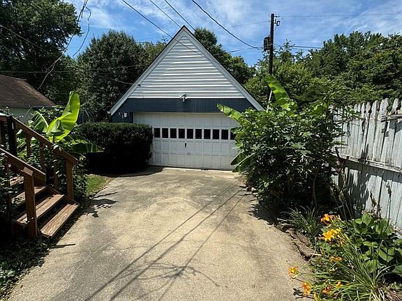 4th image of 2617 Shawnee Rd
