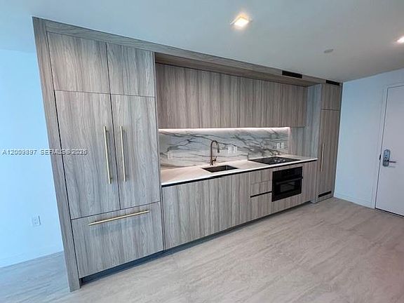 5th image of 77 SE 5th Ave #18