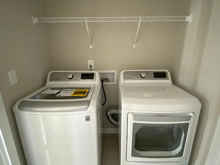 221 Adobe Pl — Photo 27