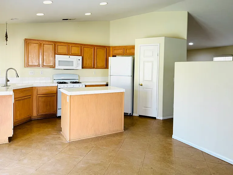 79405 Avenida Las Palmas — Photo 5