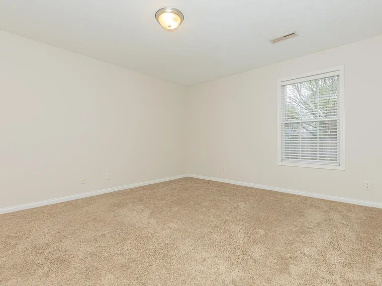 4920 Penrose Dr — Photo 5
