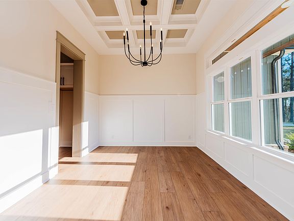 3rd image of 2089 Willow Lake Rd