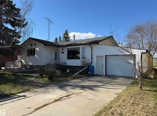 4706 54th Ave, Barrhead, AB T7N1K9
