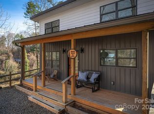 25 Nelon Rd, Asheville, NC 28804