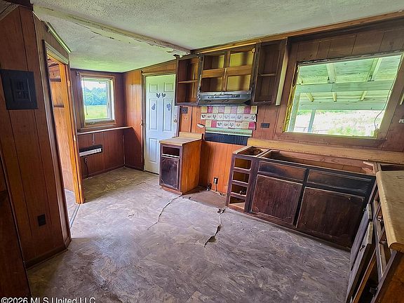 2nd image of 24776 Highway 61 N