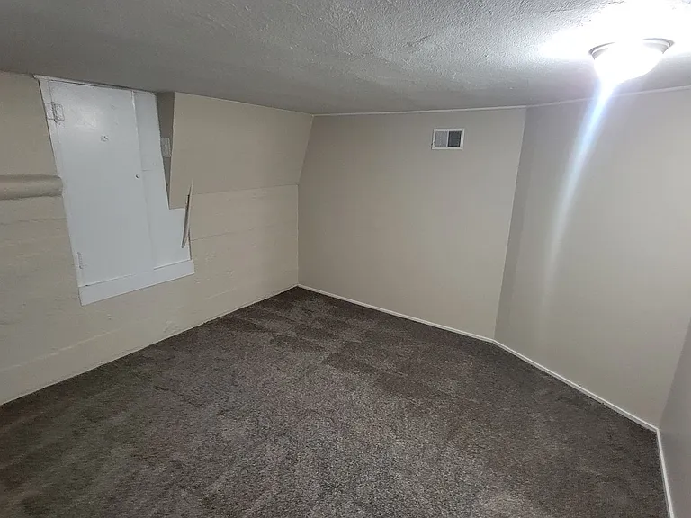 6 Eutropia Ct — Photo 13