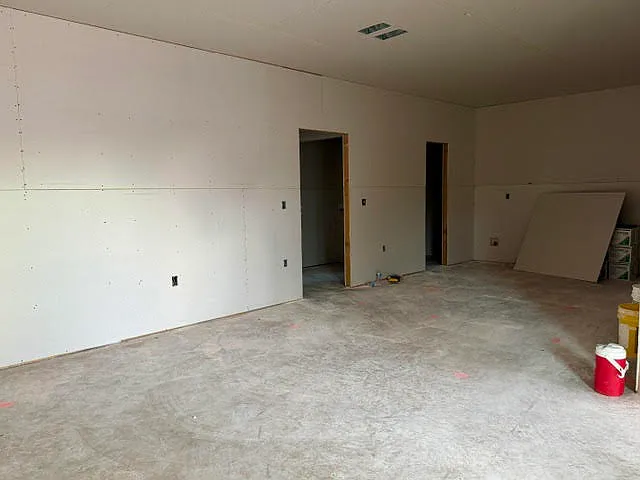 3 bed, 1244 sqft, $1,650 — Photo 4
