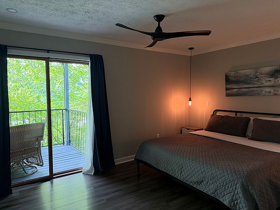 5th image of 3621 Householder St APT 4