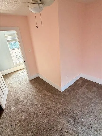 1128 Longstreet Ln — Photo 26