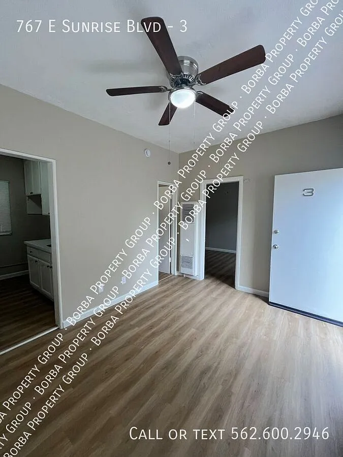 Building Photo - 767 E Sunrise Blvd #3