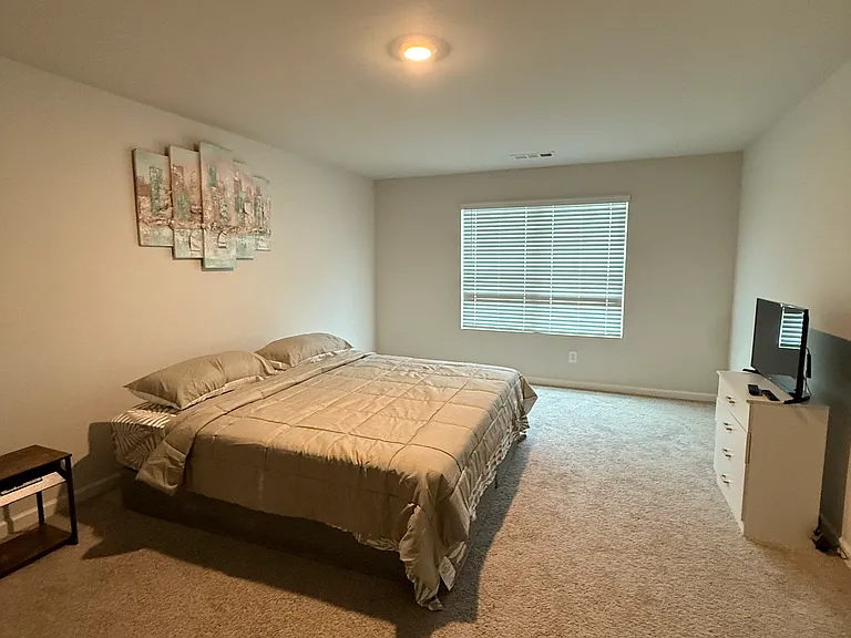 261 Berkeley Trce — Photo 14