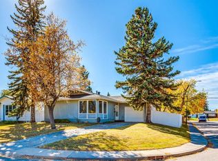 244 NE Maple Court Cres SE, Calgary, AB T2J1W2