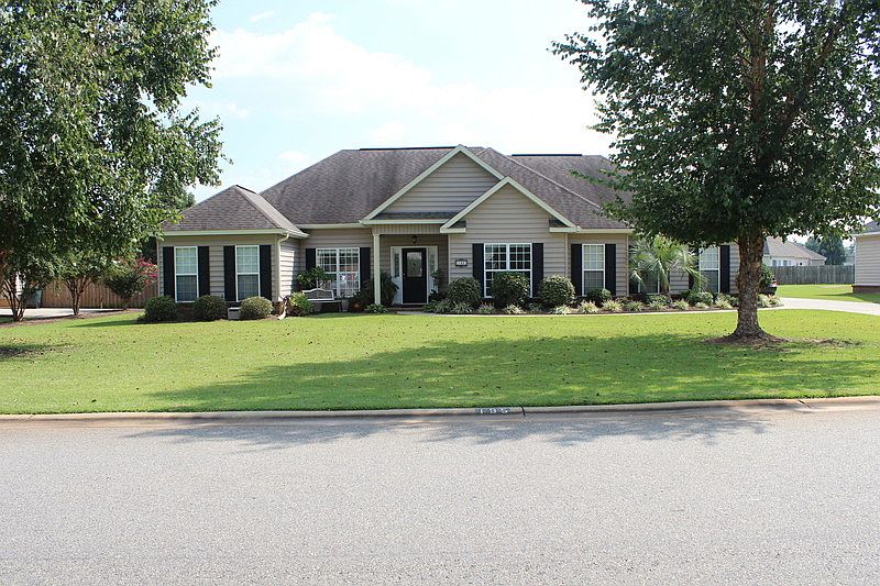 Oxton Subdivision
						:
						Great open, split floor plan in this 3 bedroom 2 bath home. Well groomed yard.