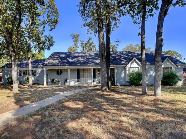 704 Suellen Cir, Colleyville, TX 76034