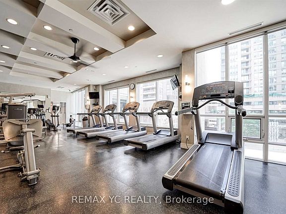 3rd image of 763 Bay St #1704