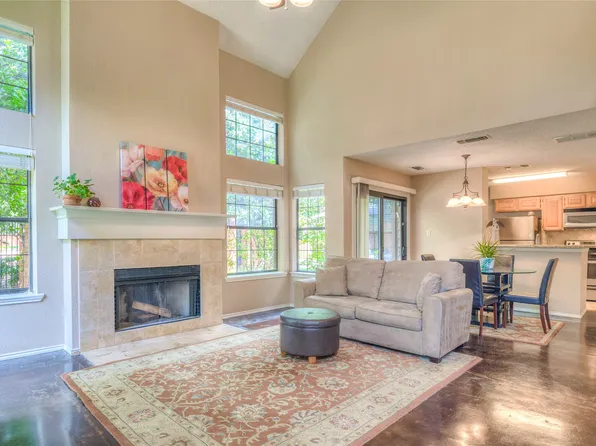 422 Santa Fe Trl APT 11, Irving, TX 75063
