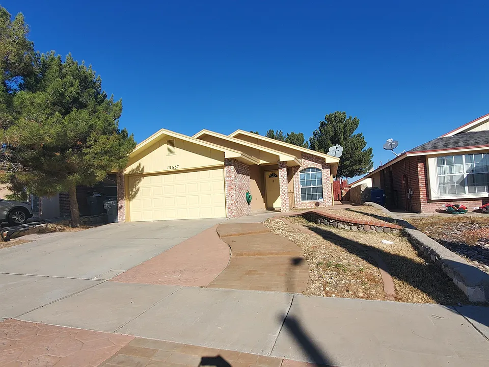 12537 Robert David Dr