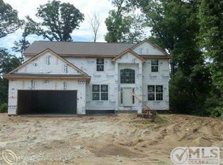 3346 Hazelton Ave, Rochester Hills, MI 48307