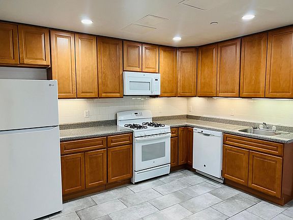 4th image of 48 Davis Ave #1H