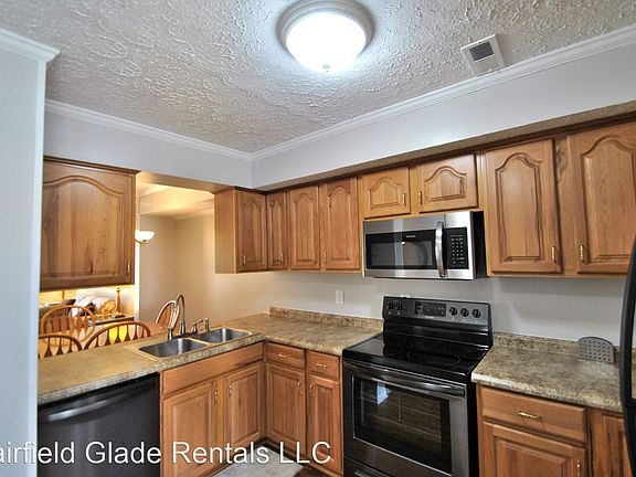 4th image of 68 Wilshire Heights Dr