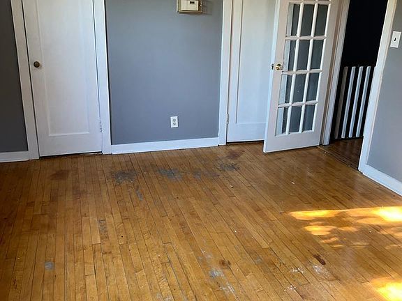 2nd image of 2946 Bruner Ave