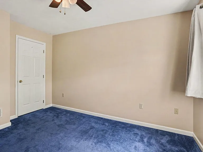 99 Lee Ann Ct — Photo 11