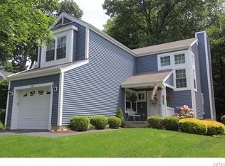 133 Hitching Post Ln, Yorktown Heights, NY 10598