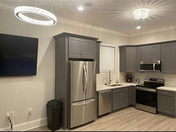 5th image of 2641 Saint Ann St #1