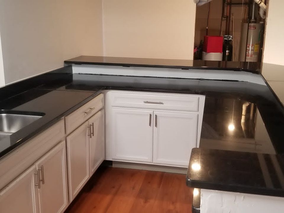 2nd image of 1504 Sunnyridge Rd